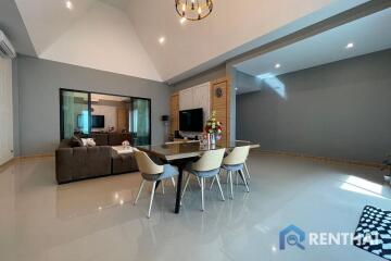 Pool Villa Pattaya Fully Furnished for sale