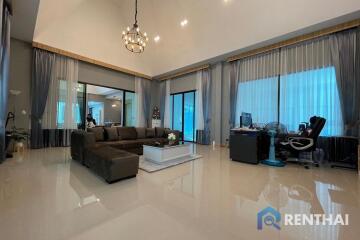 Pool Villa Pattaya Fully Furnished for sale