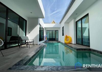 Pool Villa Pattaya Fully Furnished for sale