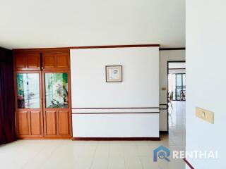 2 Bedrooms Great Location in Pratamnak