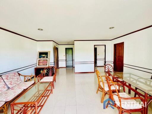 2 Bedrooms Great Location in Pratamnak