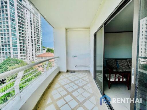 2 Bedrooms Great Location in Pratamnak