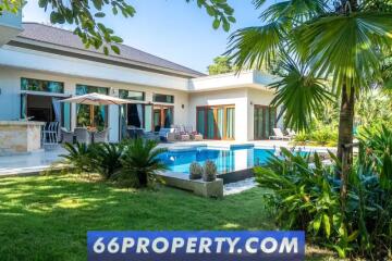 Luxury Single-Story Pool Villa