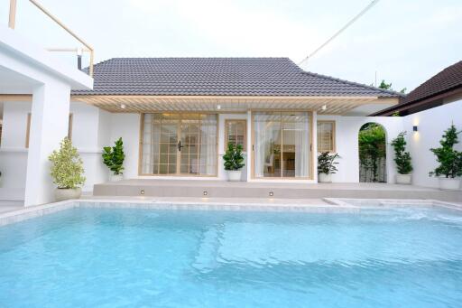 Pool Villa Japanese Style for Sale in Nong Chom