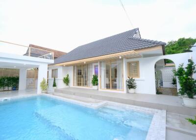 Pool Villa Japanese Style for Sale in Nong Chom