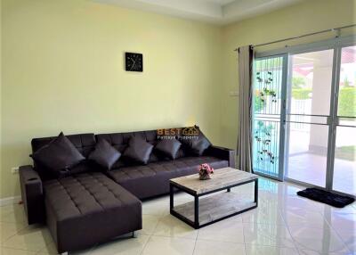 3 Bedrooms Villa / Single House in Green Field Villa 3 East Pattaya H010223