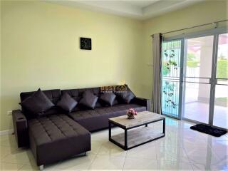 3 Bedrooms Villa / Single House in Green Field Villa 3 East Pattaya H010223