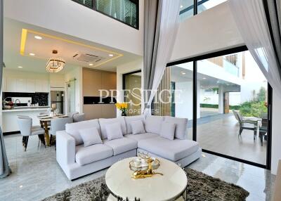 Palm Lakeside Villa – 4 bed 3 bath in East Pattaya PP10585