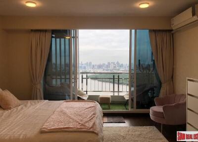 Supalai Prima Riva - Luxurious 2-Bedroom Condo with Stunning City Views
