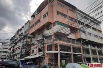 Excellent Business Investment Property with 20 Units in Phra Khanong