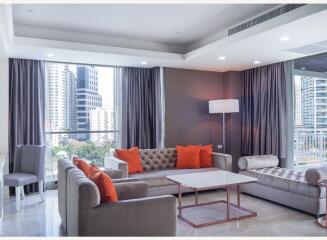 Wilshire Condo - 157 sqm.with 3 bedrooms and 4 bathroom.
