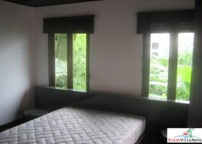 Baan Sukjai - Four Bedroom Thai Traditional House with in-house Swimming Pool near Thonglor BTS.