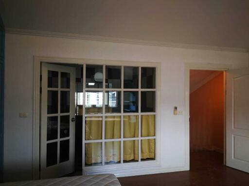 Fantasia Villa 2 - Large Three Bedroomw with study room. Family Home in Bearing.