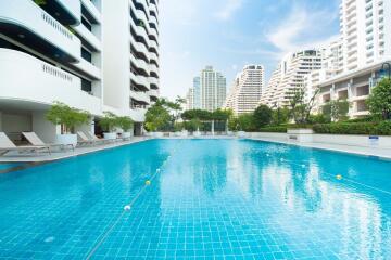 Centrepoint Residence Phromphong - 325 sqm. Luxury 4 Bed Condo