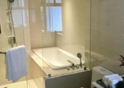 Villa 24 - Two bedroom condo for rent in Phromphong