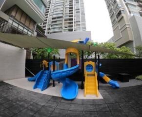 Luxury Large 1 bedroom 2 bathrooms with Duplex unit at The Emporio Place.