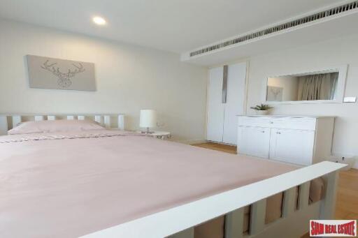 Collezio Condo - Contemporary Two Bedroom Apartment for Rent in the Sathon Area of Bangkok