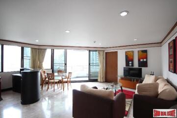 Lake Avenue - 2 Bedrooms and 113 Sqm., Sukhumvit 16, Asok