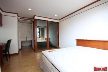 Lake Avenue - 2 Bedrooms and 113 Sqm., Sukhumvit 16, Asok