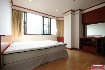 Lake Avenue - 2 Bedrooms and 113 Sqm., Sukhumvit 16, Asok