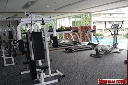 Wind Sukhumvit 23 for Rent, 2 bedrooms, 2 bathrooms, fully furnished on 5th floor at Sukhumvit area, Asoke