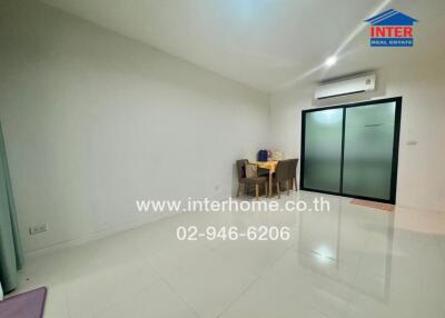 Small dining area with glass partition