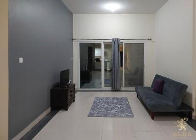 Spacious Layout  Semi-furnished  1 Bedroom Apartment