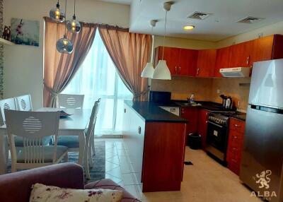 Furnished  Spacious Layout  Vacant