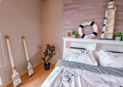 Cozy bedroom with nautical decor