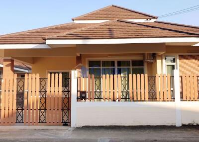 3 Bedrooms House in Chokchai Village 10 East Pattaya H008953