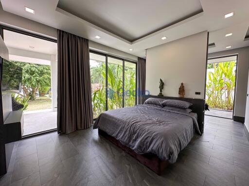 5 Bedrooms House Huay Yai H011695