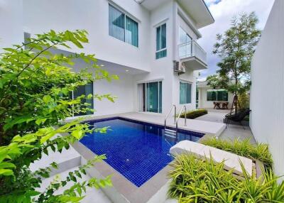 House for Sale at Land and Houses Park San Sai