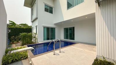 House for Sale at Land and Houses Park San Sai