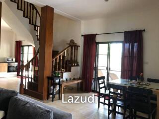 Spacious 5-Bedroom Villa For Sale In Kathu