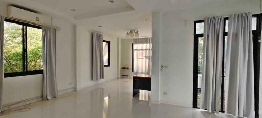 Commercial for  rent in  Prawet, Bangkok