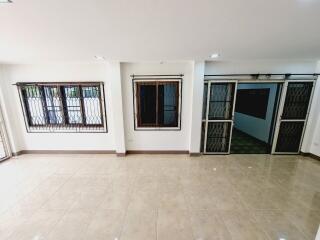 House for Sale in San Sai Noi, San Sai.