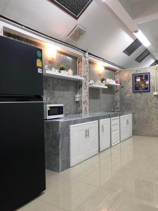 Townhouse for rent in Changklan close to Shang gri la hotel
