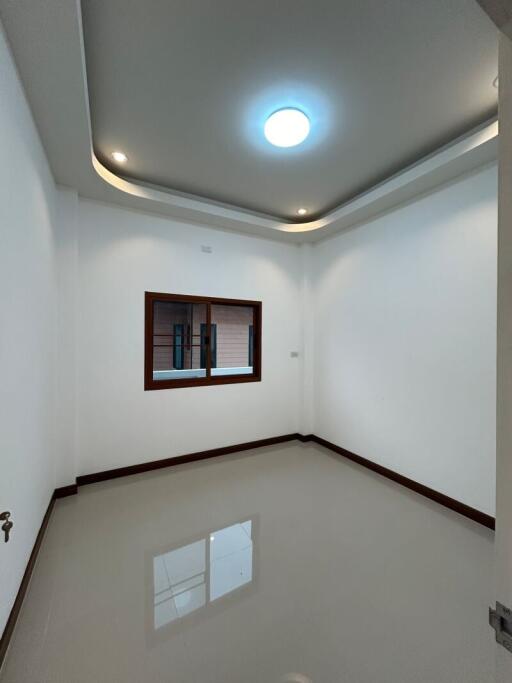 House for Sale in Tha Wang Tan, Saraphi.