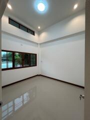 House for Sale in Tha Wang Tan, Saraphi.