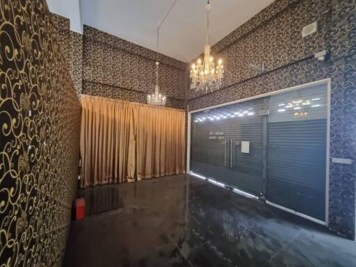 Commercial for Rent in Khlong Toei