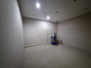 Commercial for Rent in Khlong Toei