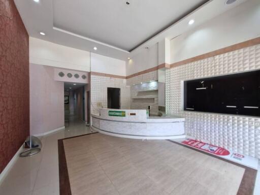 Commercial for Rent in Khlong Toei