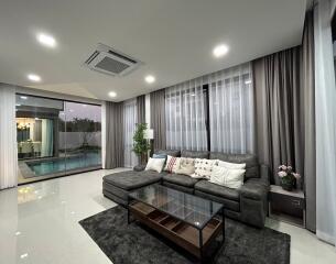 Pool Villa for Sale in Chang Phueak, Mueang Chiang Mai.