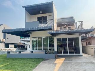 House for Rent in Chang Phueak, Mueang Chiang Mai.