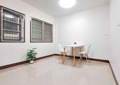 Townhouse for Sale in Tha Sala, Mueang Chiang Mai.