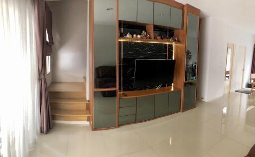 Townhouse for Rent in Suan Luan