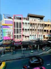 Commercial for Rent in Phra Khanong