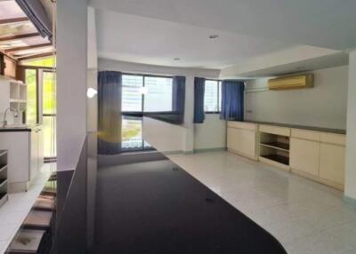 House for Sale in Sukhumvit 71