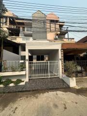 Townhouse for Sale in Suthep, Mueang Chiang Mai