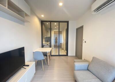 Condo for Rent at Life Asoke Hype